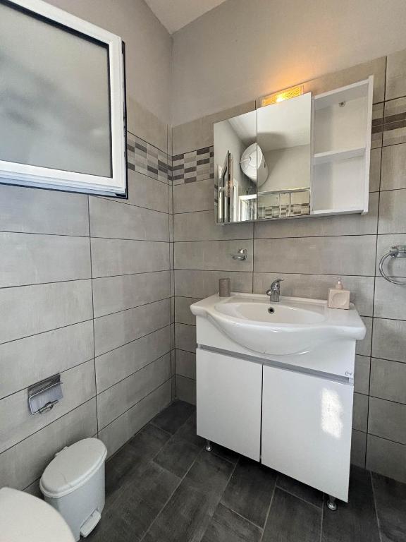 Antigone Apartments