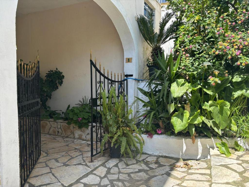Antigone Apartments