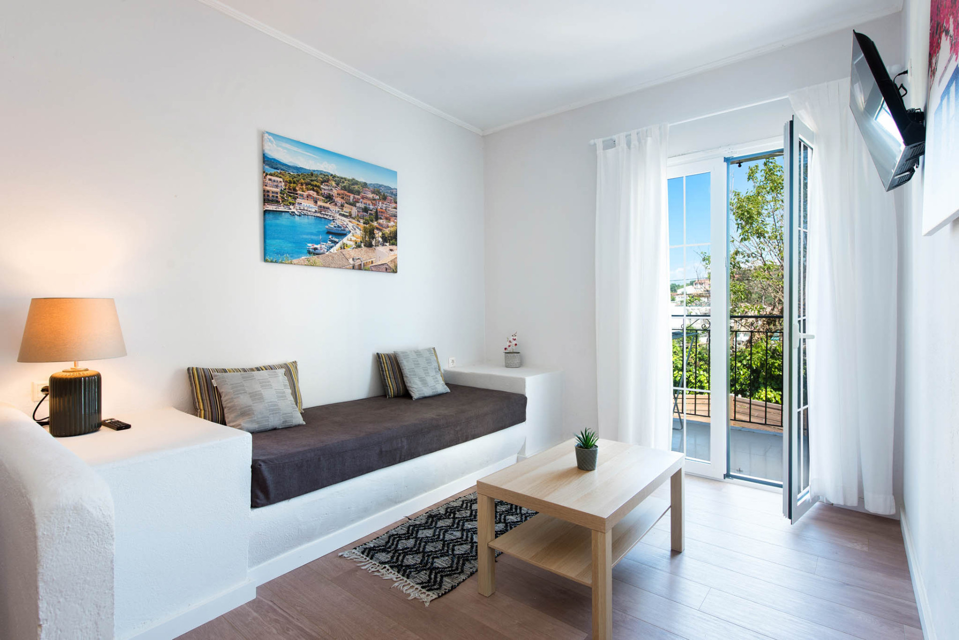 Balaris Apartments